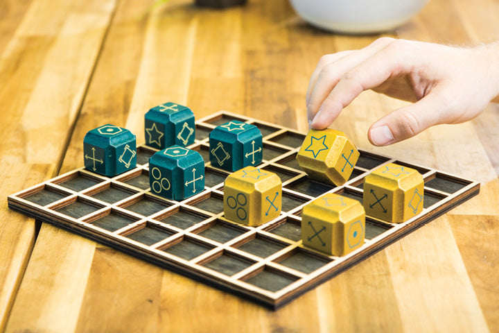 Deblockle - The Strategy Game of Tips and Turns - Quick Ship - Puzzlicious.com