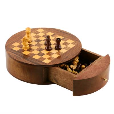 Battle of the Minds Handmade Portable Wooden Chess Set - Quick Ship - Puzzlicious.com